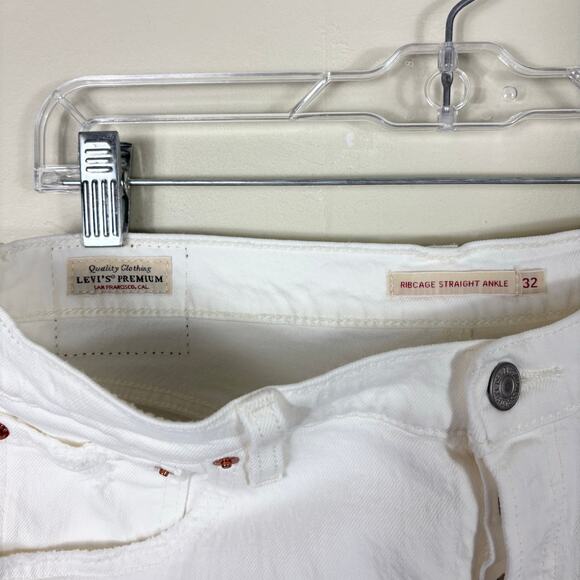 Levi's Premium Denim White High Waisted Ribcage Straight Ankle Jeans - Picture 11 of 12